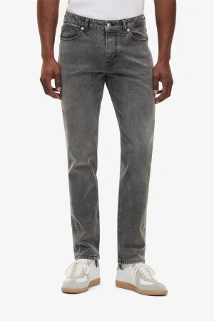 Yamane Tapered Jeans